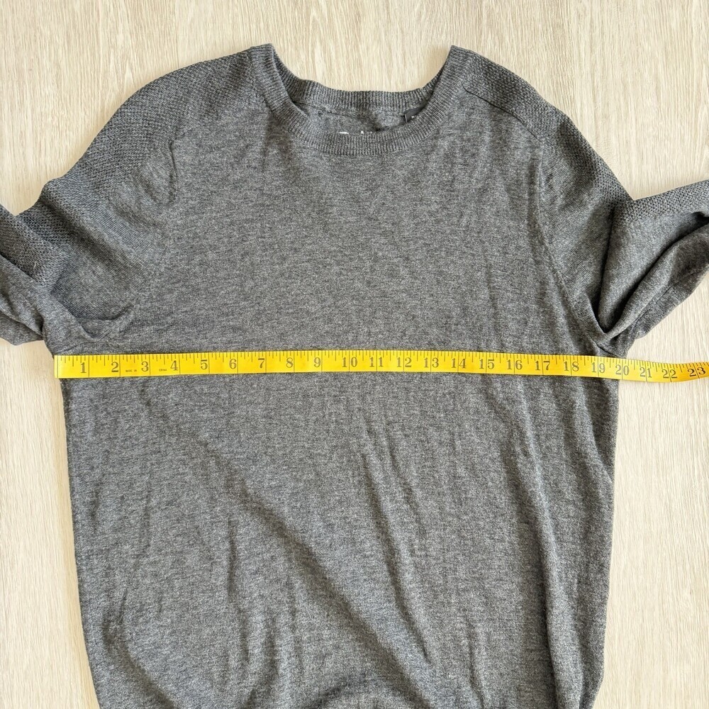 Wolsey Sweater 100% Merino Wool Men's Size L Charcoal Grey Fox Logo EUC - Picture 7 of 12